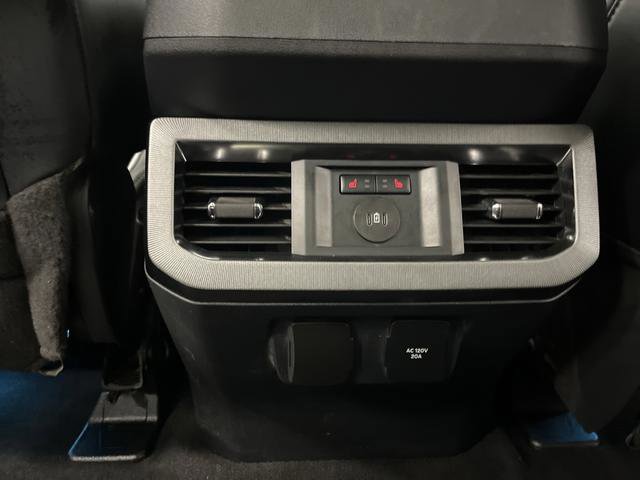 Used 2024 Ford F350 Platinum image 35