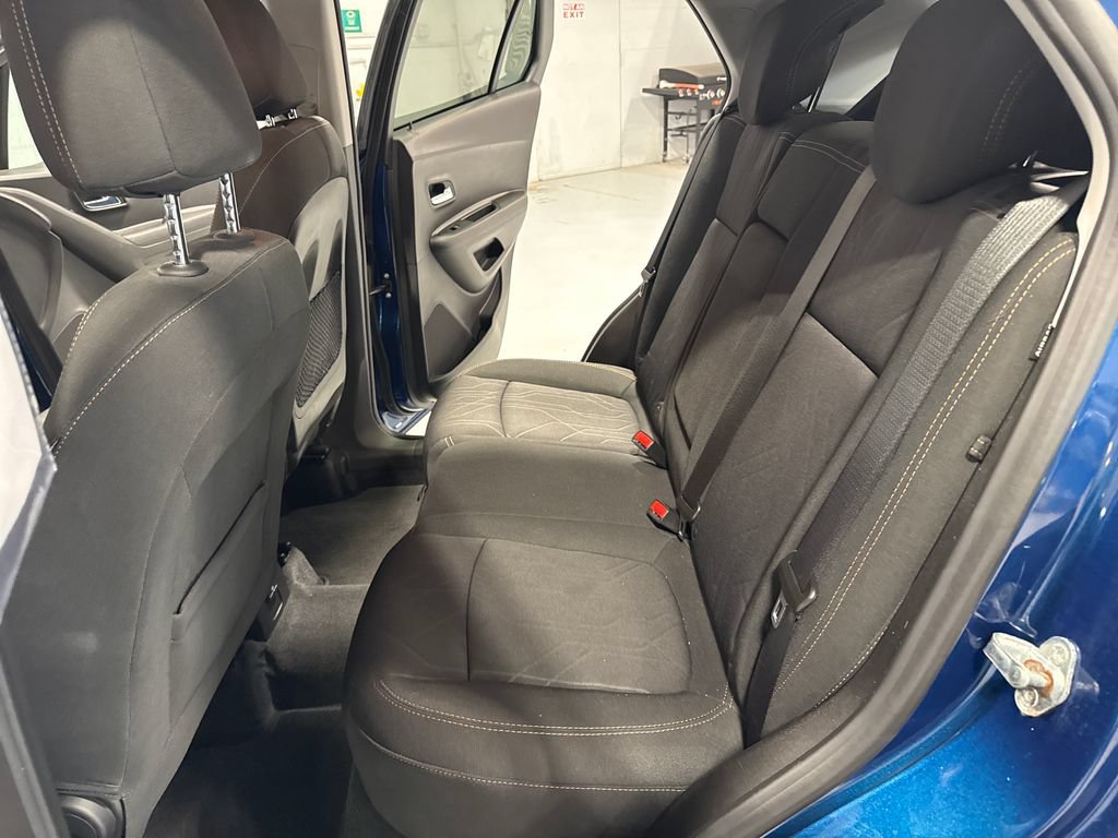 Used 2020 Chevrolet Trax LT FWD image 35