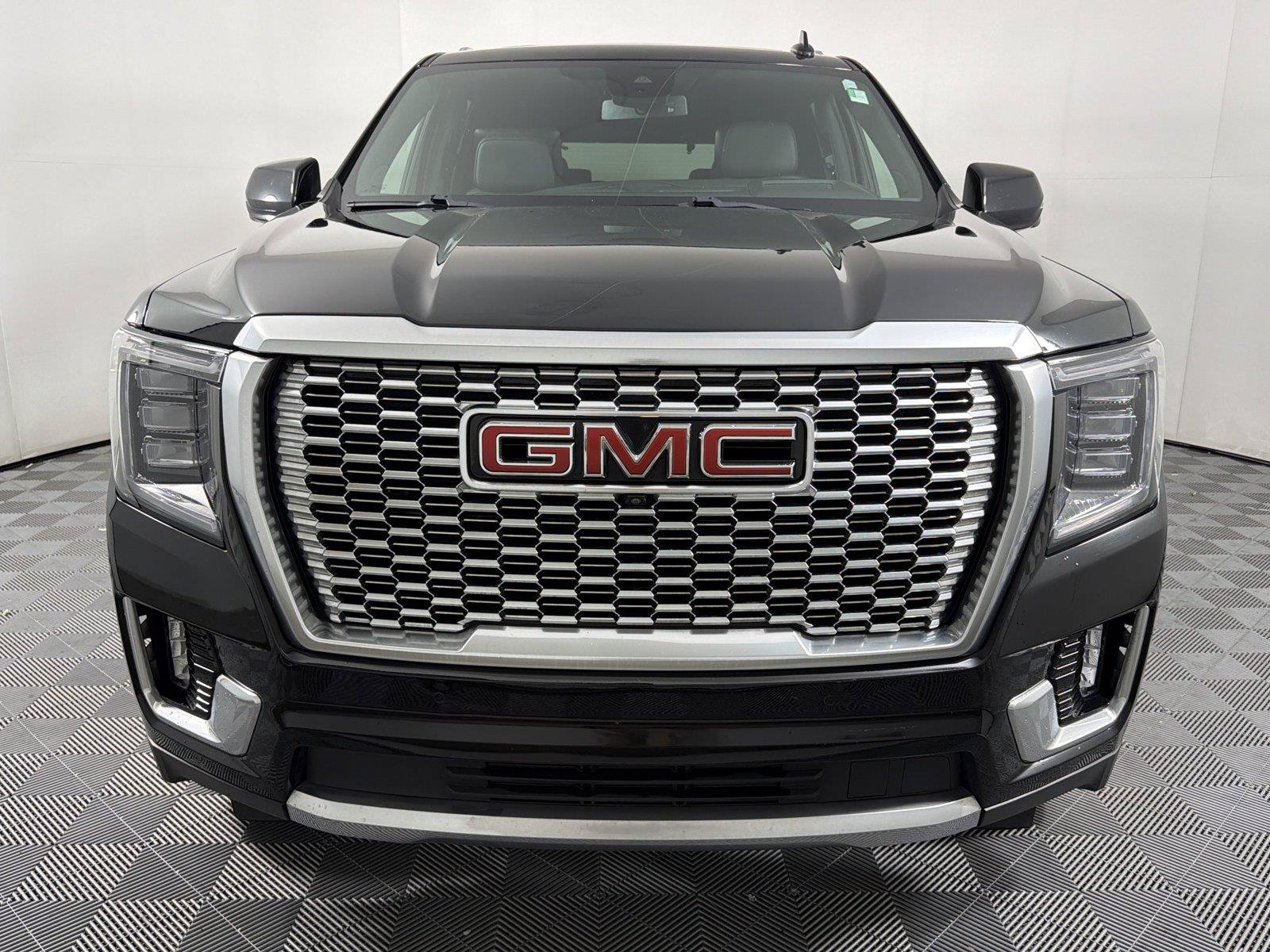 Certified 2023 GMC Yukon Denali AWD/4WD image 2
