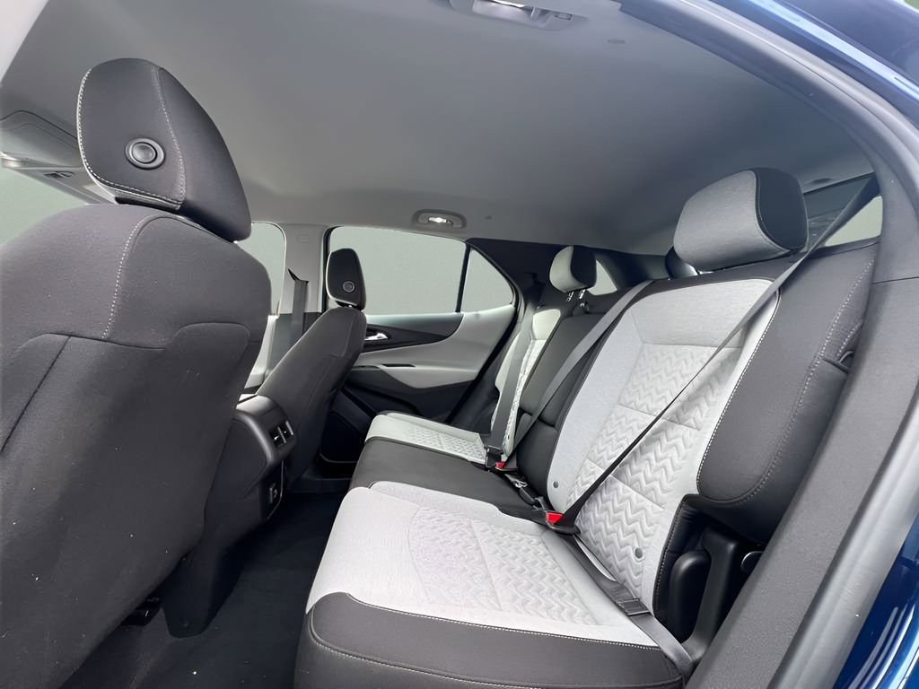 Used 2022 Chevrolet Equinox LS AWD/4WD image 17