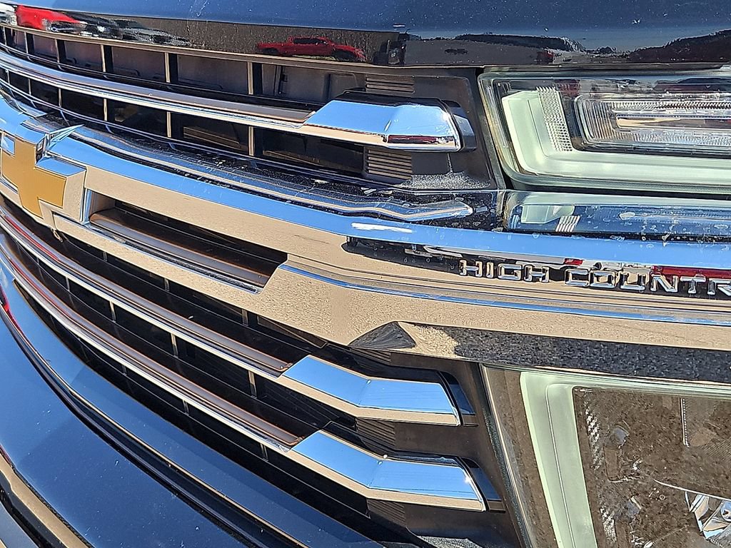 Used 2022 Chevrolet Silverado 3500 High Country AWD/4WD image 14