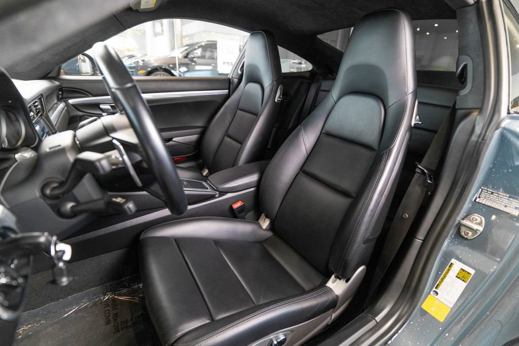 Certified 2018 Porsche 911 Turbo image 5