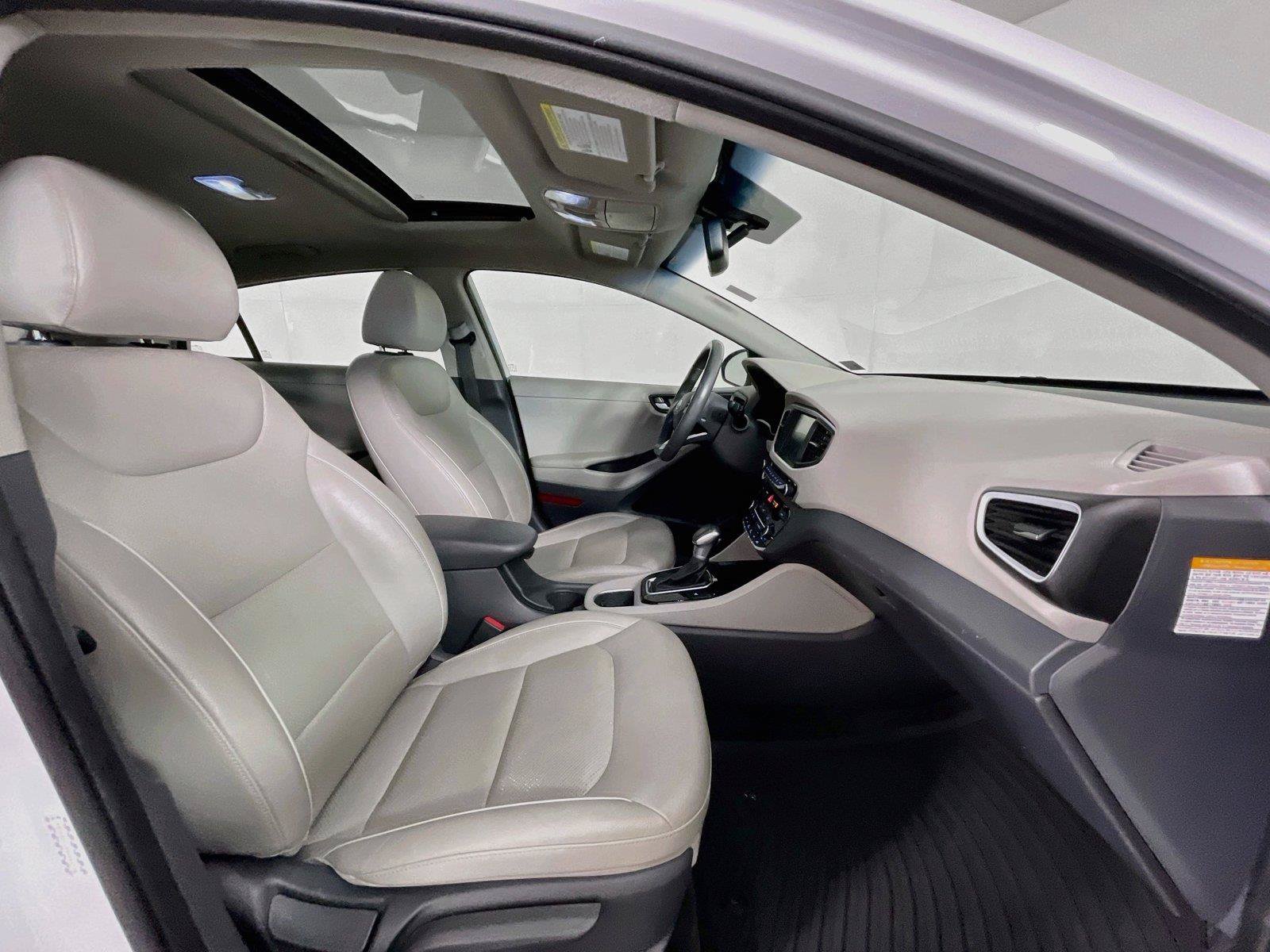 Used 2017 Hyundai Ioniq Limited FWD image 29