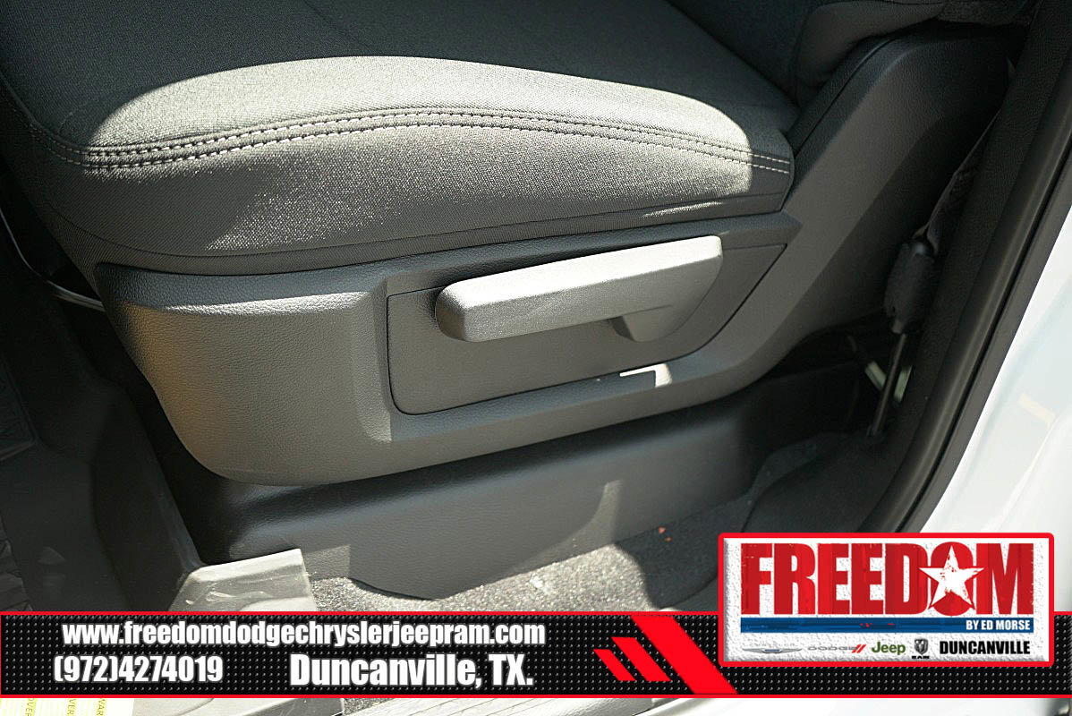 New 2025 RAM 2500 Tradesman AWD/4WD image 34