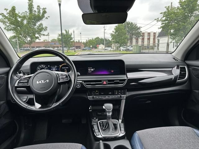 Certified 2024 Kia Seltos S FWD image 3