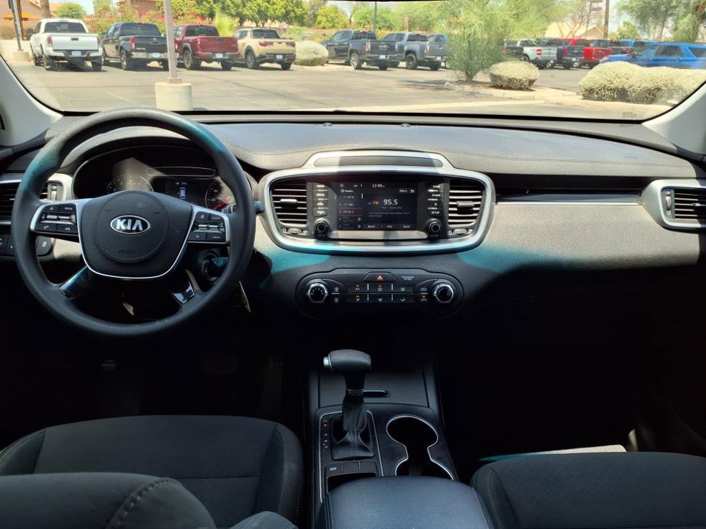 Used 2020 Kia Sorento LX image 6