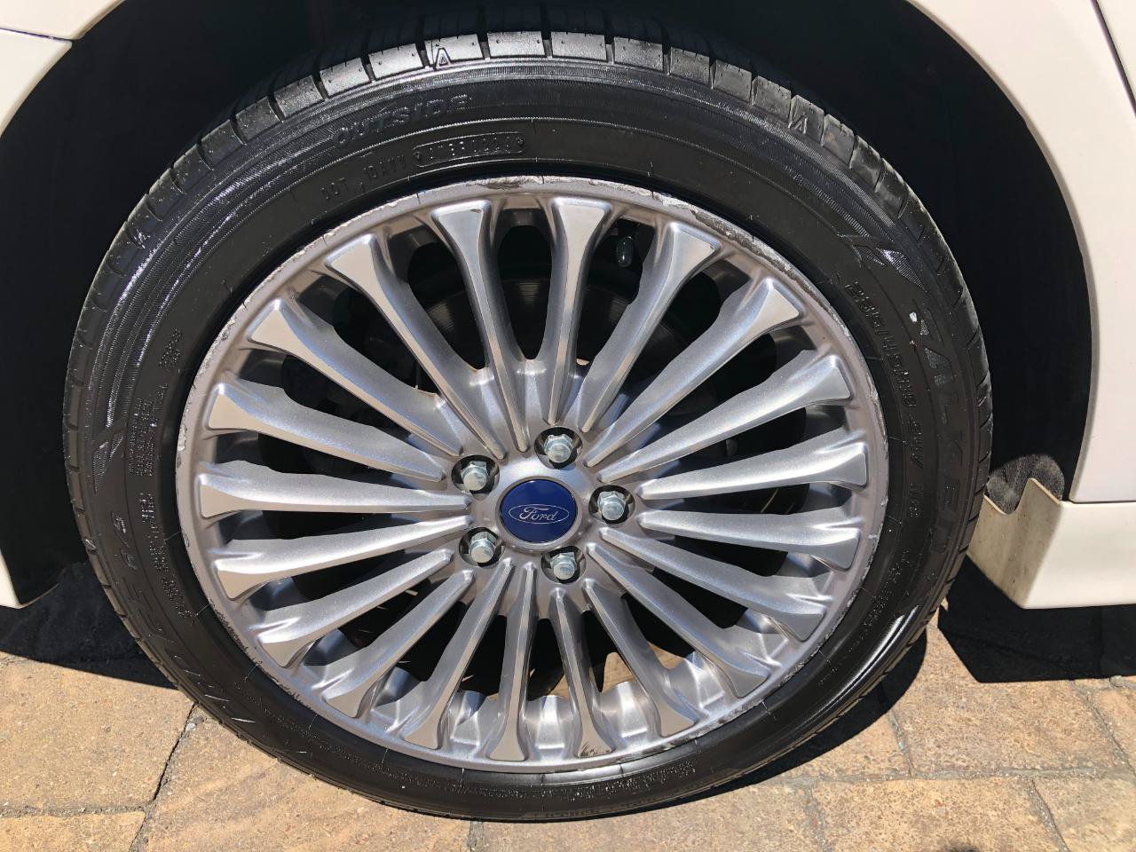 Used 2013 Ford Fusion Titanium w/ Titanium Driver Assist Pkg FWD image 9