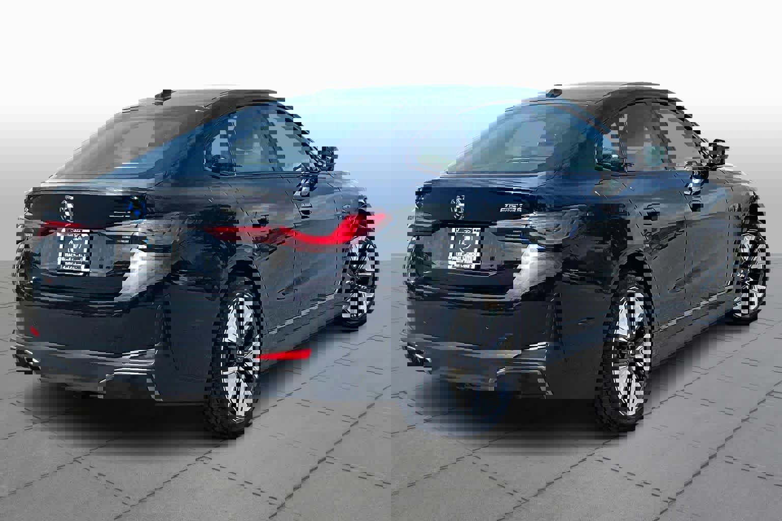 Certified 2023 BMW i4 eDrive35 w/ Premium Package image 12