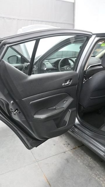 Used 2020 Nissan Altima 2.5 S FWD image 11