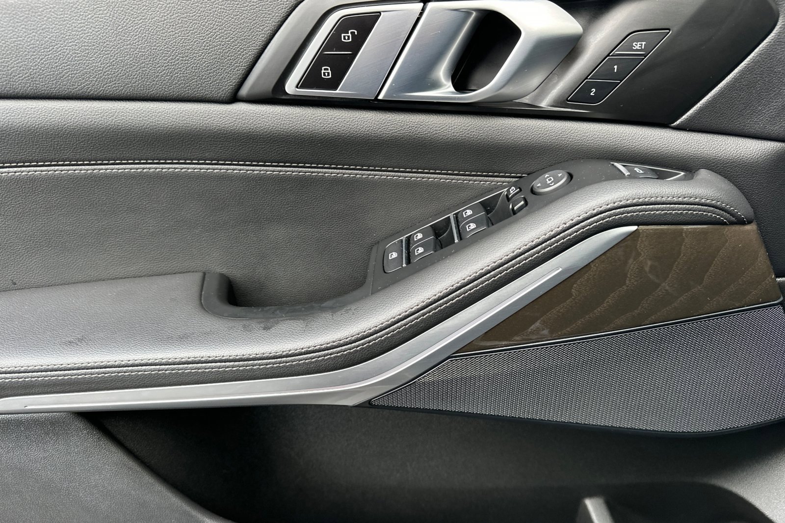 Used 2022 BMW X5 xDrive40i w/ Climate Comfort Package image 14