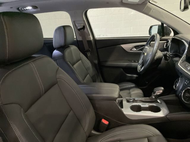 Used 2024 Chevrolet Blazer LT w/ Midnight/Sport Edition FWD image 18