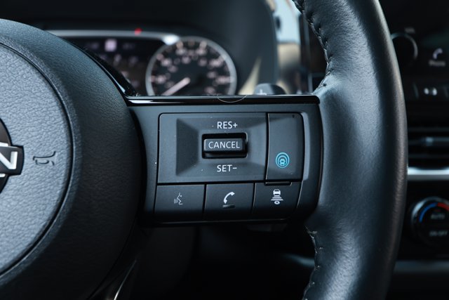 Used 2022 Nissan Pathfinder SL w/ SL Premium Package FWD image 14