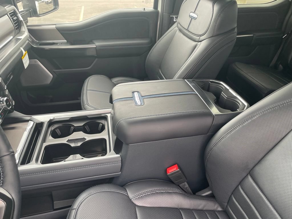 New 2026 Ford F350 Platinum w/ FX4 Off-Road Package AWD/4WD image 30