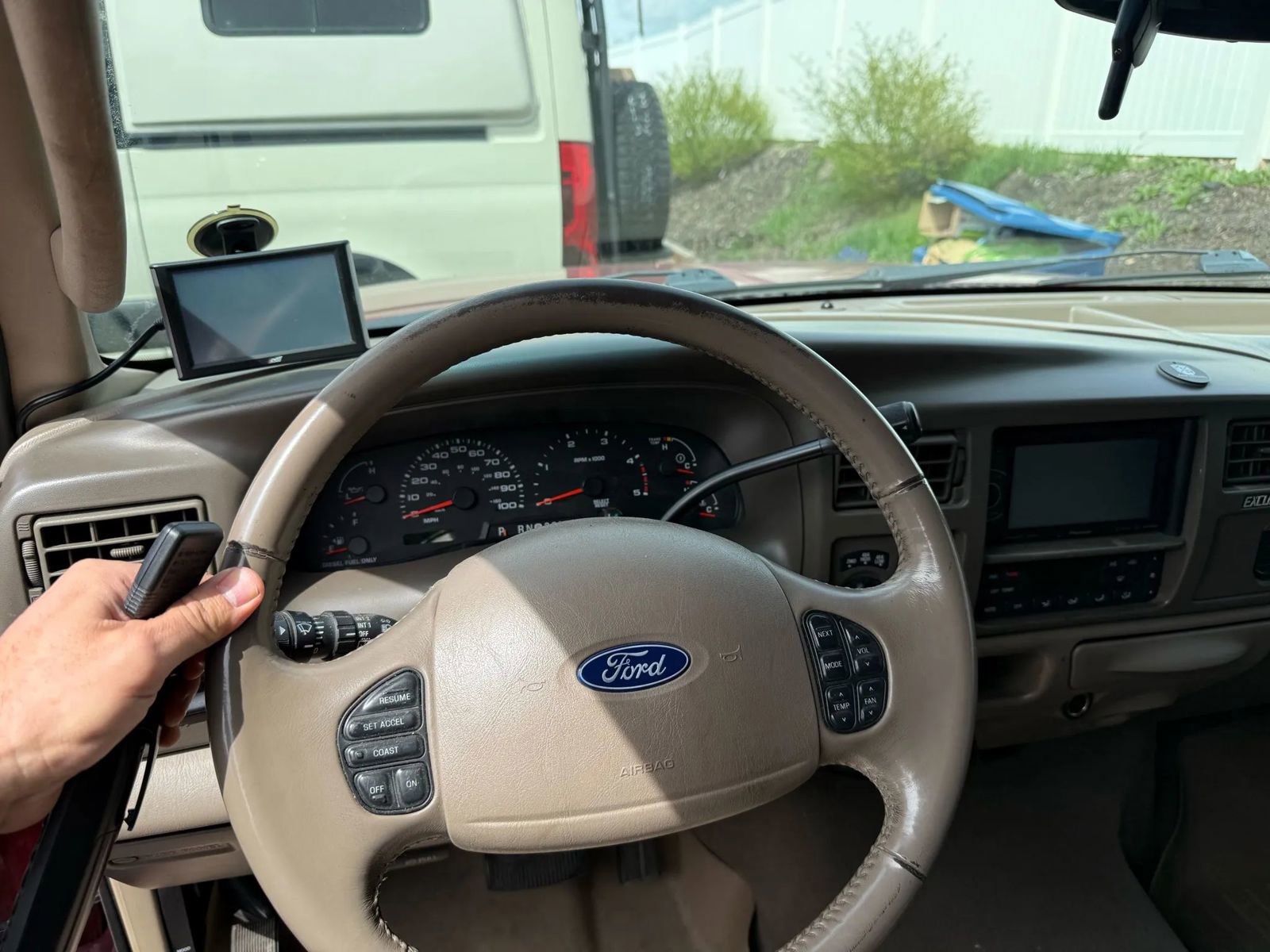 Used 2004 Ford Excursion Eddie Bauer image 7