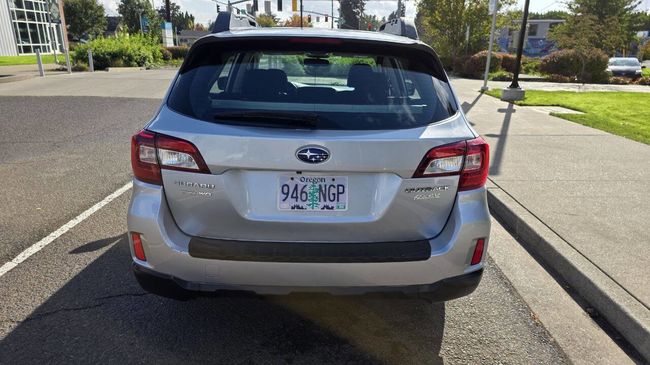 Used 2015 Subaru Outback 2.5i image 6