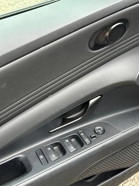 Certified 2025 Hyundai Elantra Sport FWD image 12