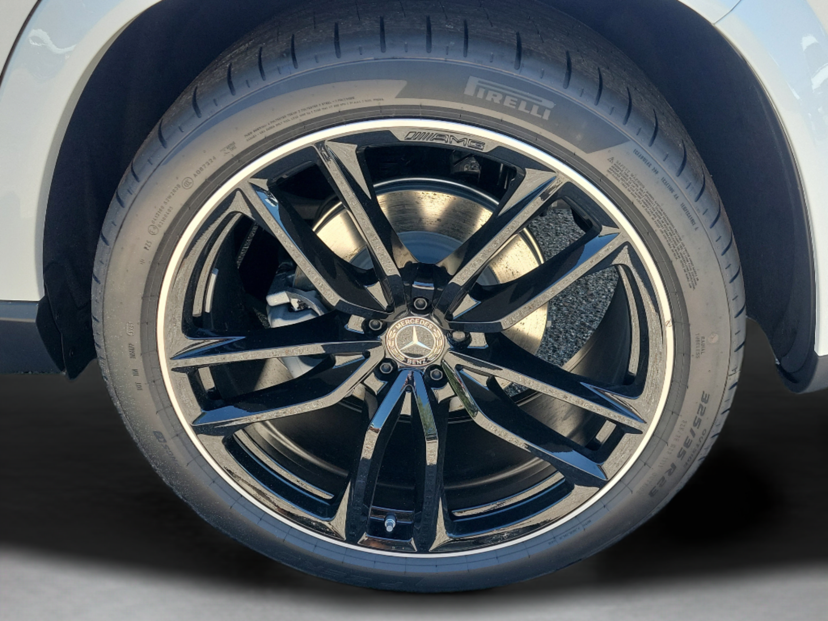New 2026 Mercedes-Benz GLS 450 4MATIC image 32