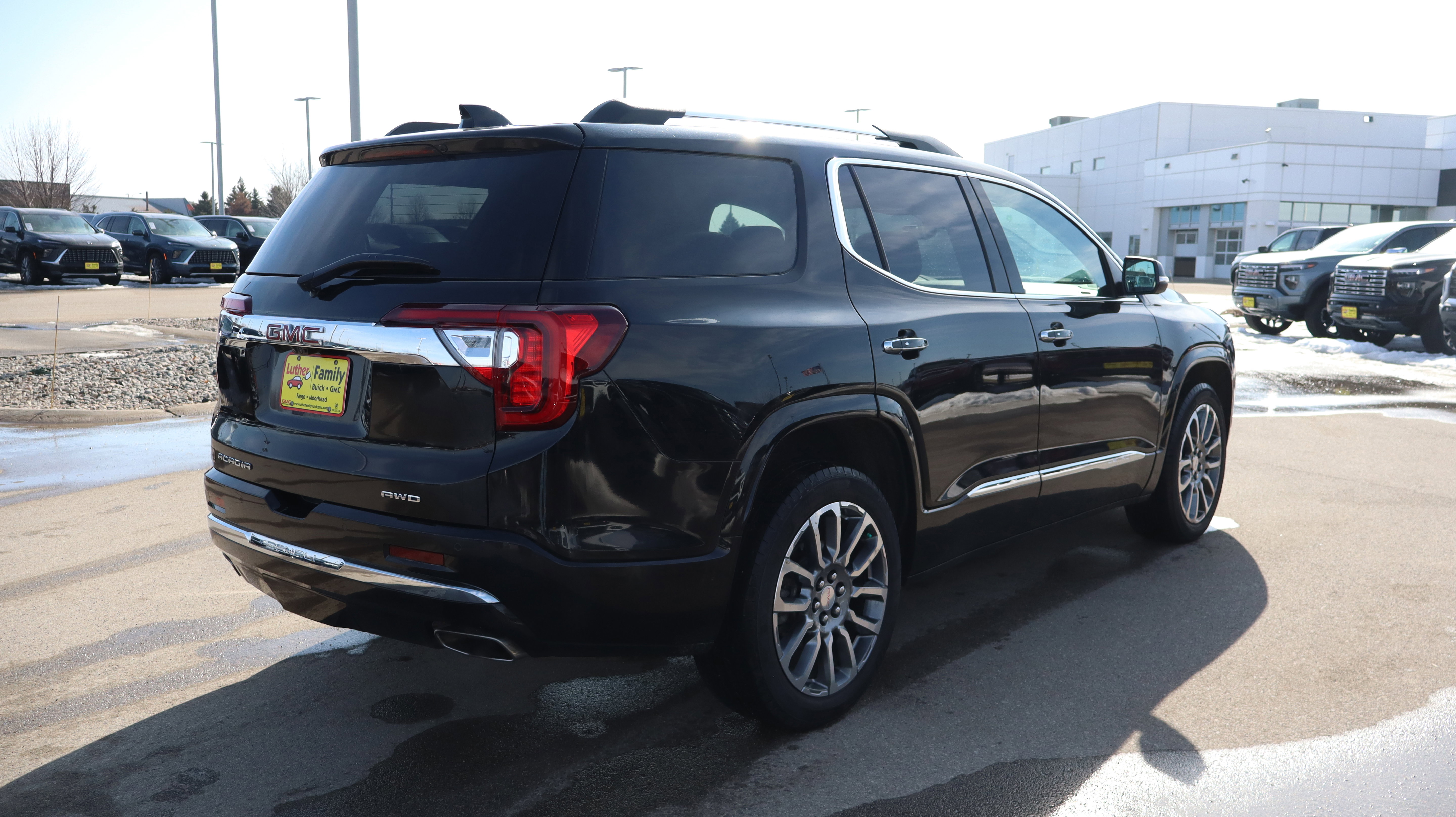 Certified 2023 GMC Acadia Denali w/ Denali Ultimate Package image 7