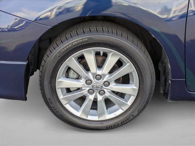 Used 2010 Toyota Matrix image 21