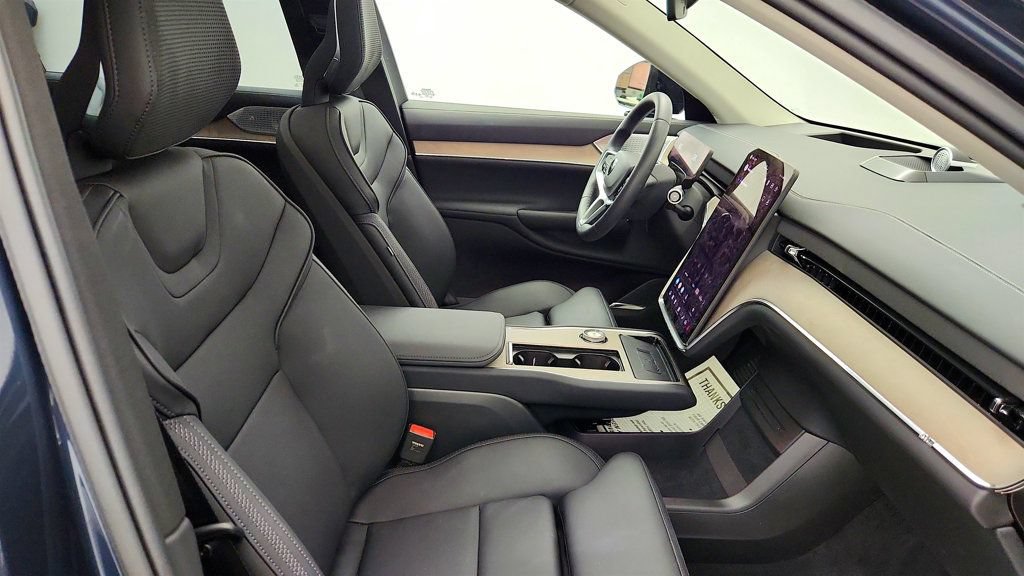 Used 2025 Volvo EX90 Ultra AWD/4WD image 20