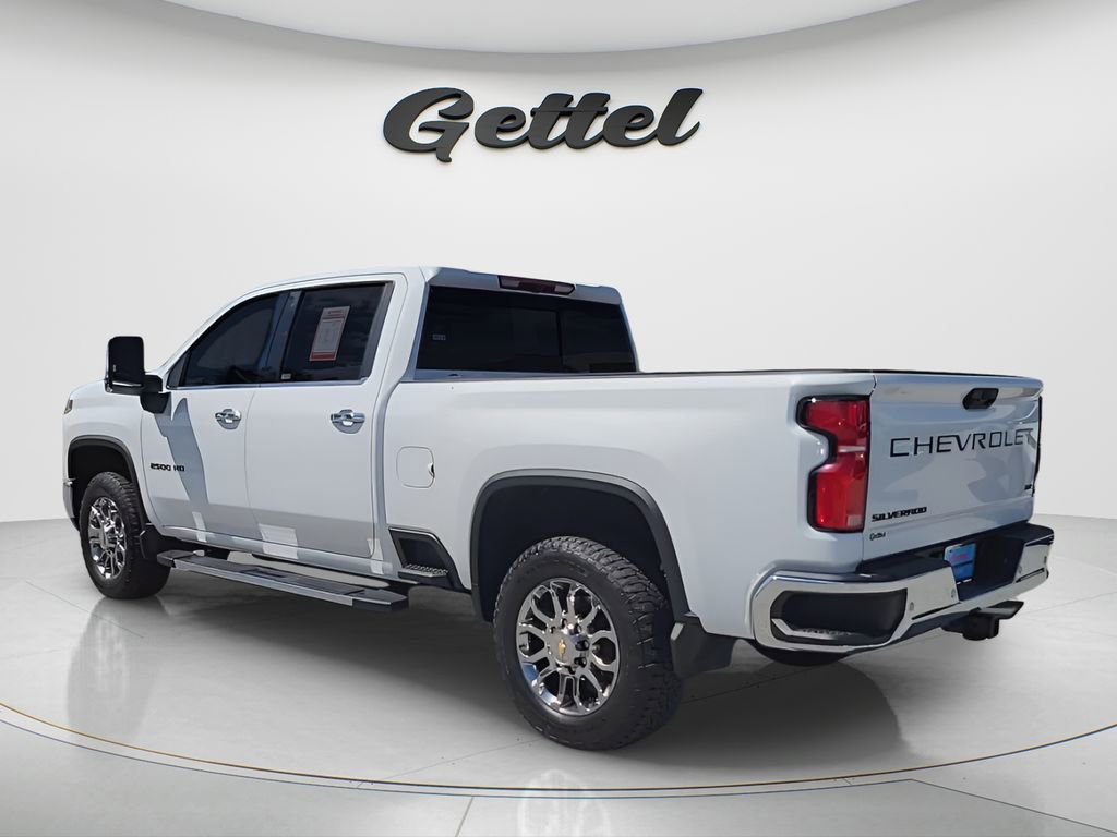 Used 2026 Chevrolet Silverado 2500 LTZ w/ LTZ Plus Package image 3