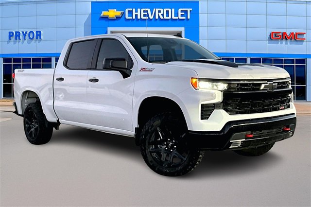 Used 2025 Chevrolet Silverado 1500 LT Trail Boss w/ Convenience Package II image 1