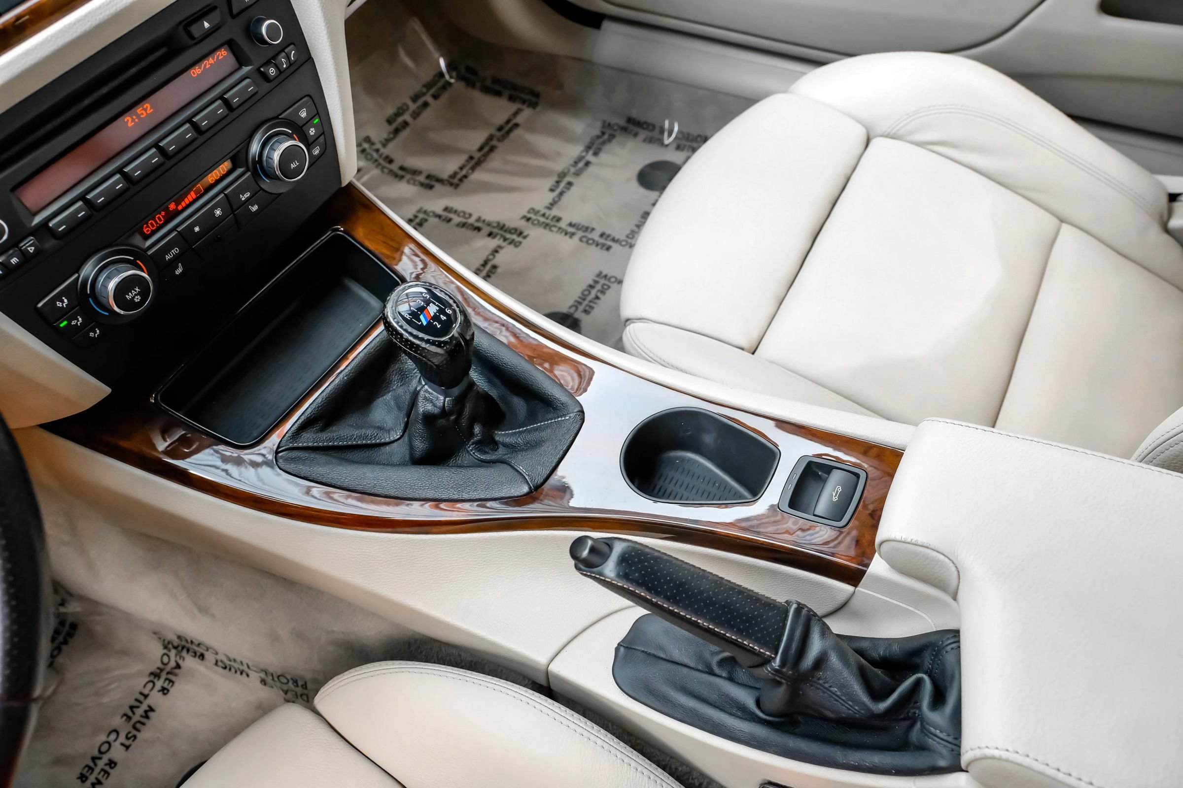 Used 2012 BMW 328i Convertible w/ M Sport Pkg RWD image 16