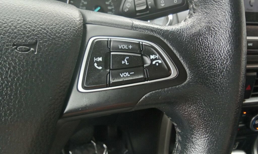 Used 2018 Ford EcoSport SE w/ SE Convenience Package image 16