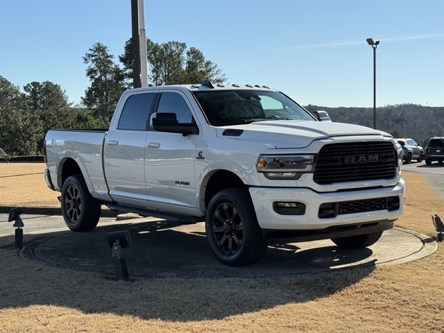 Used 2022 RAM 3500 Laramie w/ Night Edition image 9