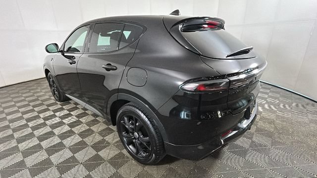 Used 2024 Dodge Hornet R/T w/ R/T Blacktop Package AWD/4WD image 5
