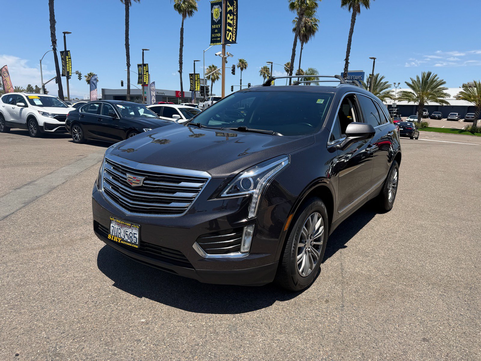 Used 2017 Cadillac XT5 Luxury FWD image 3