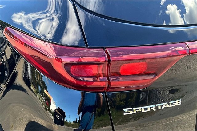 Used 2020 Kia Sportage EX image 33