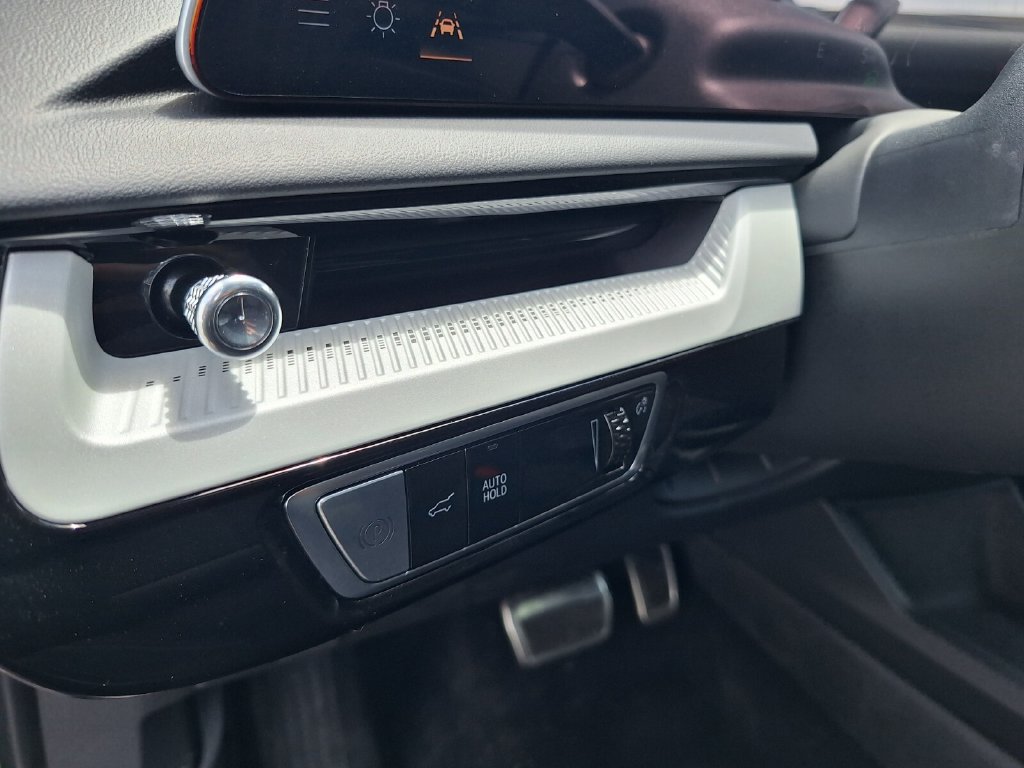 New 2026 Cadillac Optiq Luxury 1 RWD image 25