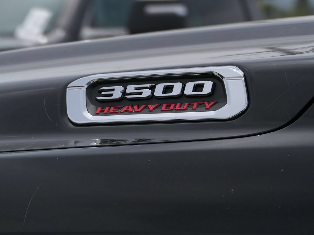 New 2026 RAM 3500 Tradesman AWD/4WD image 9
