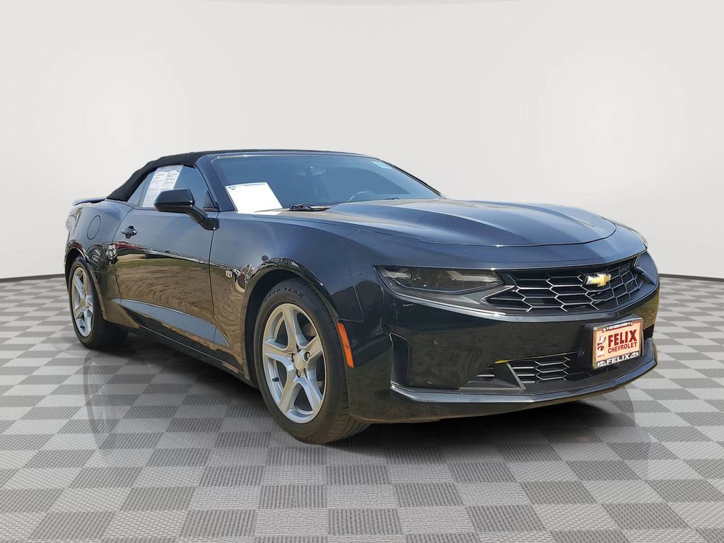 Used 2019 Chevrolet Camaro LT image 2