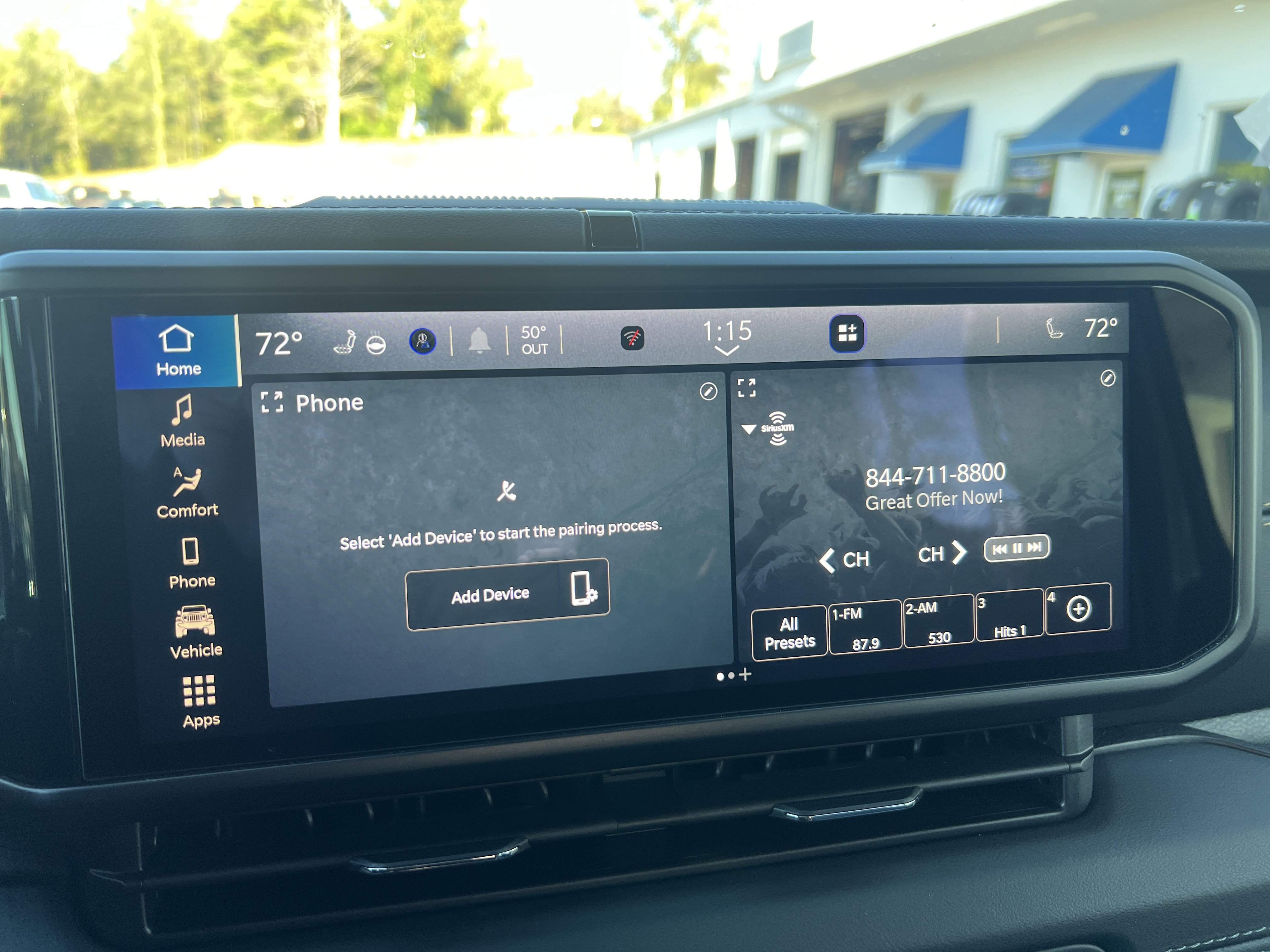 Used 2024 Jeep Wrangler Sahara image 17
