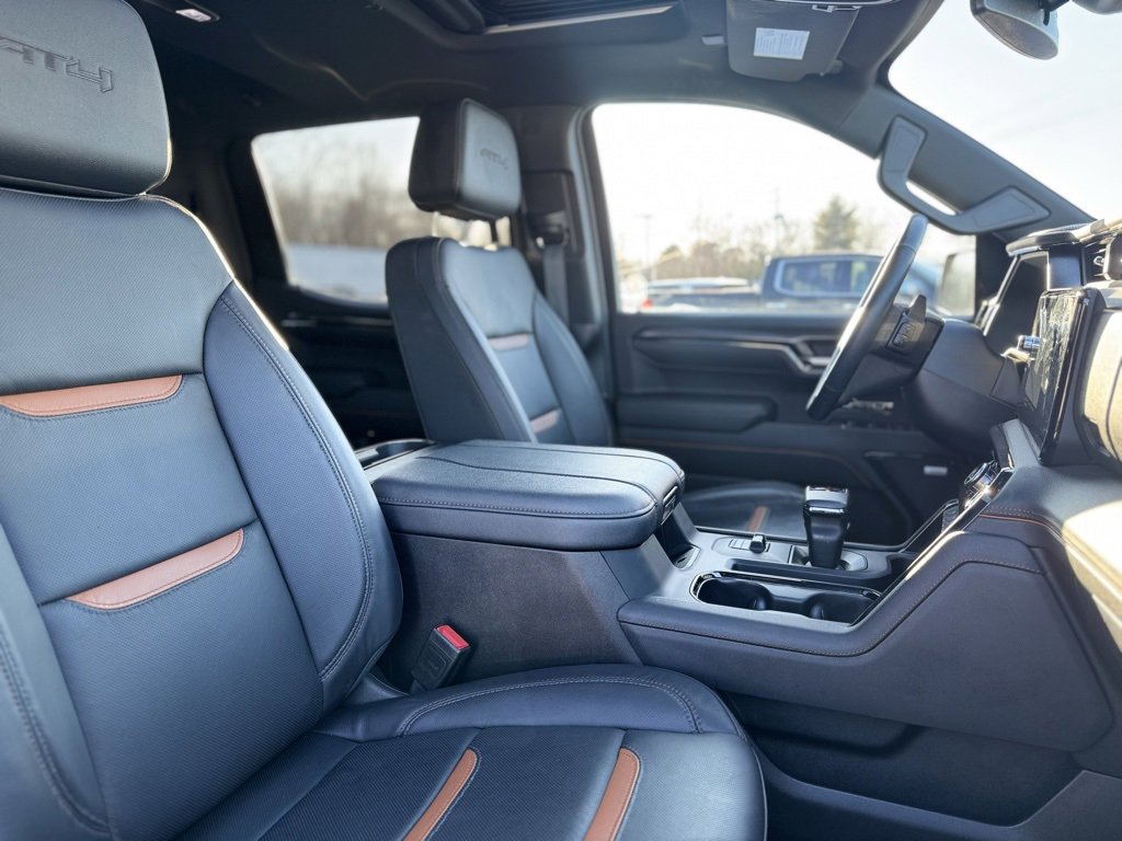 Used 2024 GMC Sierra 1500 AT4 w/ AT4 Premium Package image 11