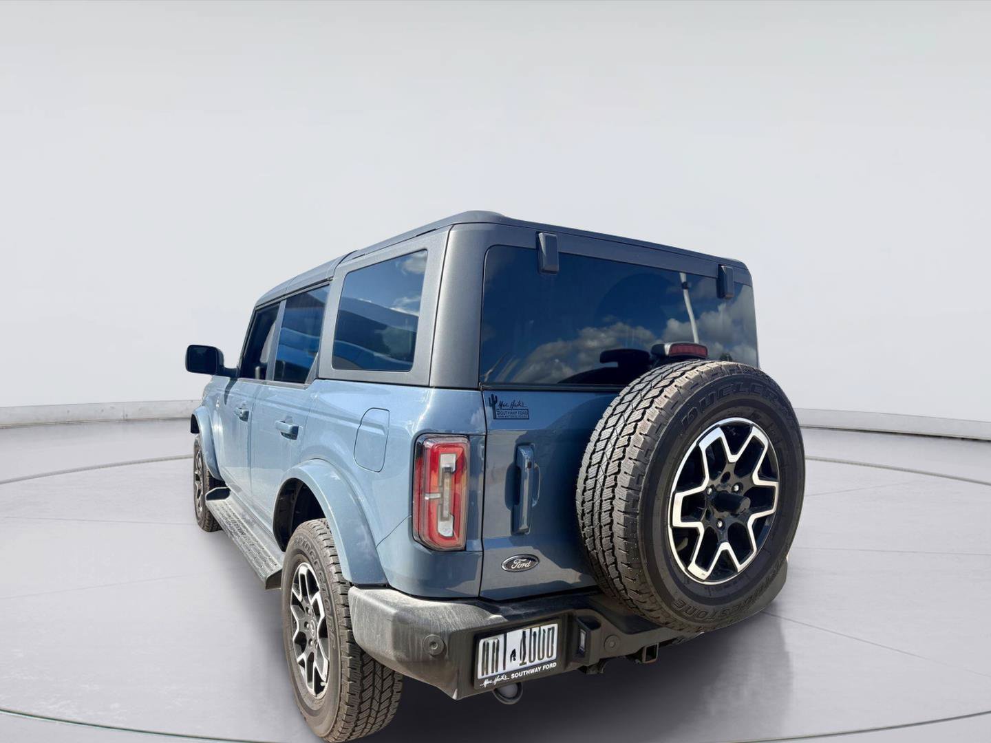 Used 2025 Ford Bronco Outer Banks AWD/4WD image 7