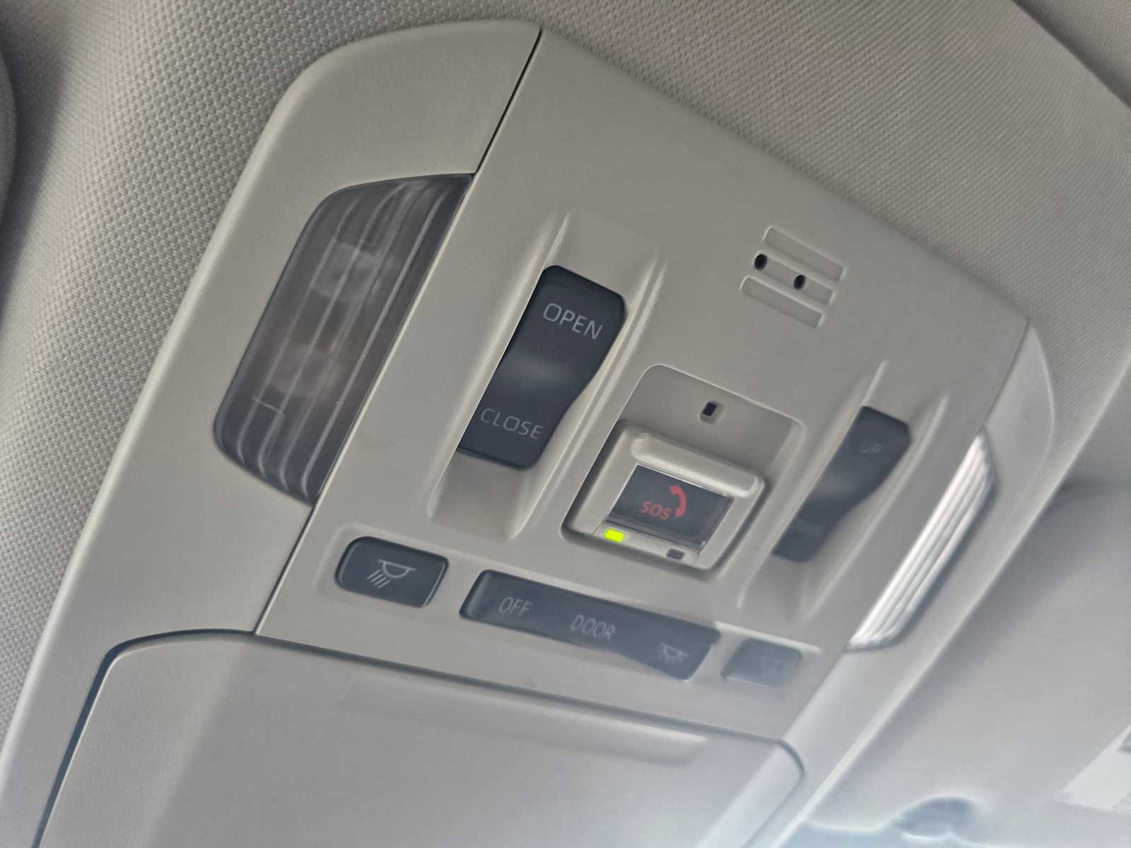 Used 2023 Toyota Highlander Limited image 34