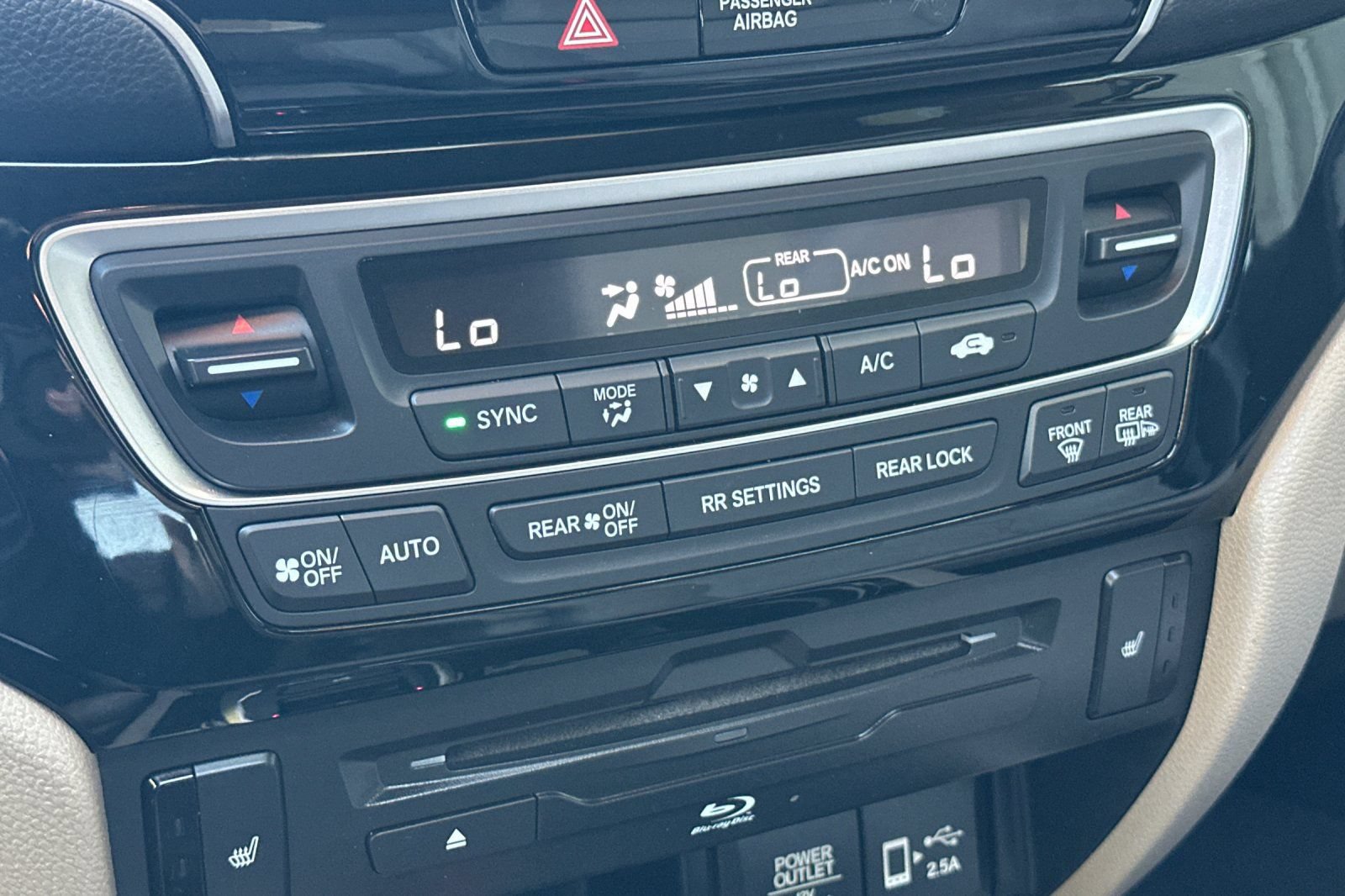 Used 2019 Honda Pilot Touring image 23