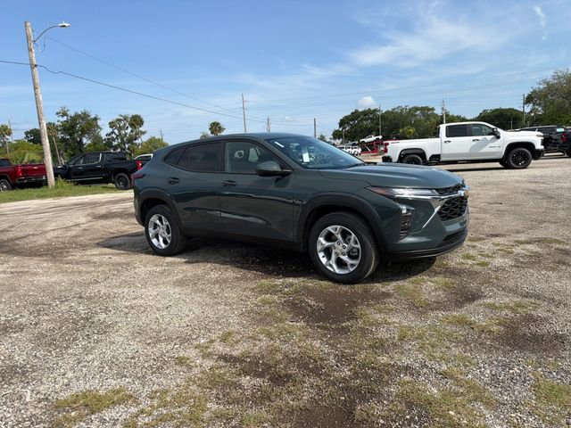 New 2026 Chevrolet Trax LS w/ LS Convenience Package FWD image 17