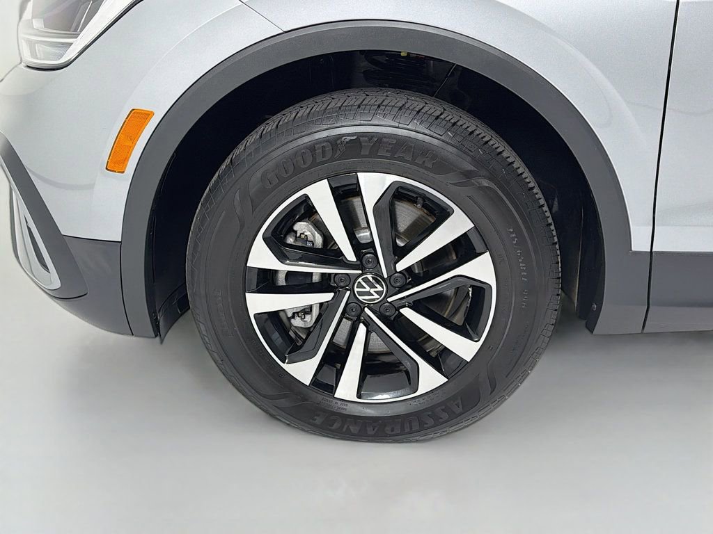 Used 2024 Volkswagen Tiguan S AWD/4WD image 31