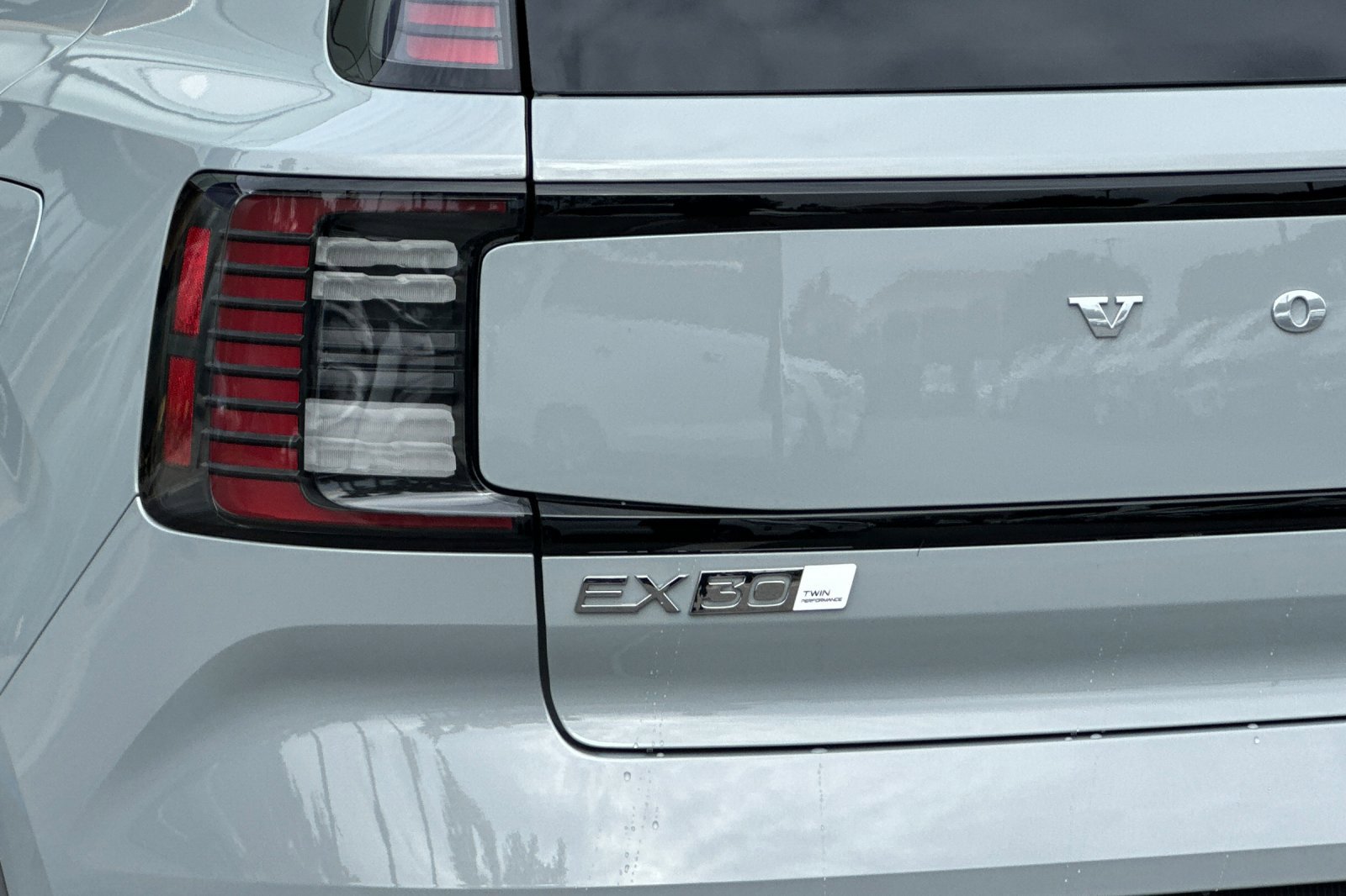 New 2026 Volvo EX30 Plus w/ Climate Package AWD/4WD image 7