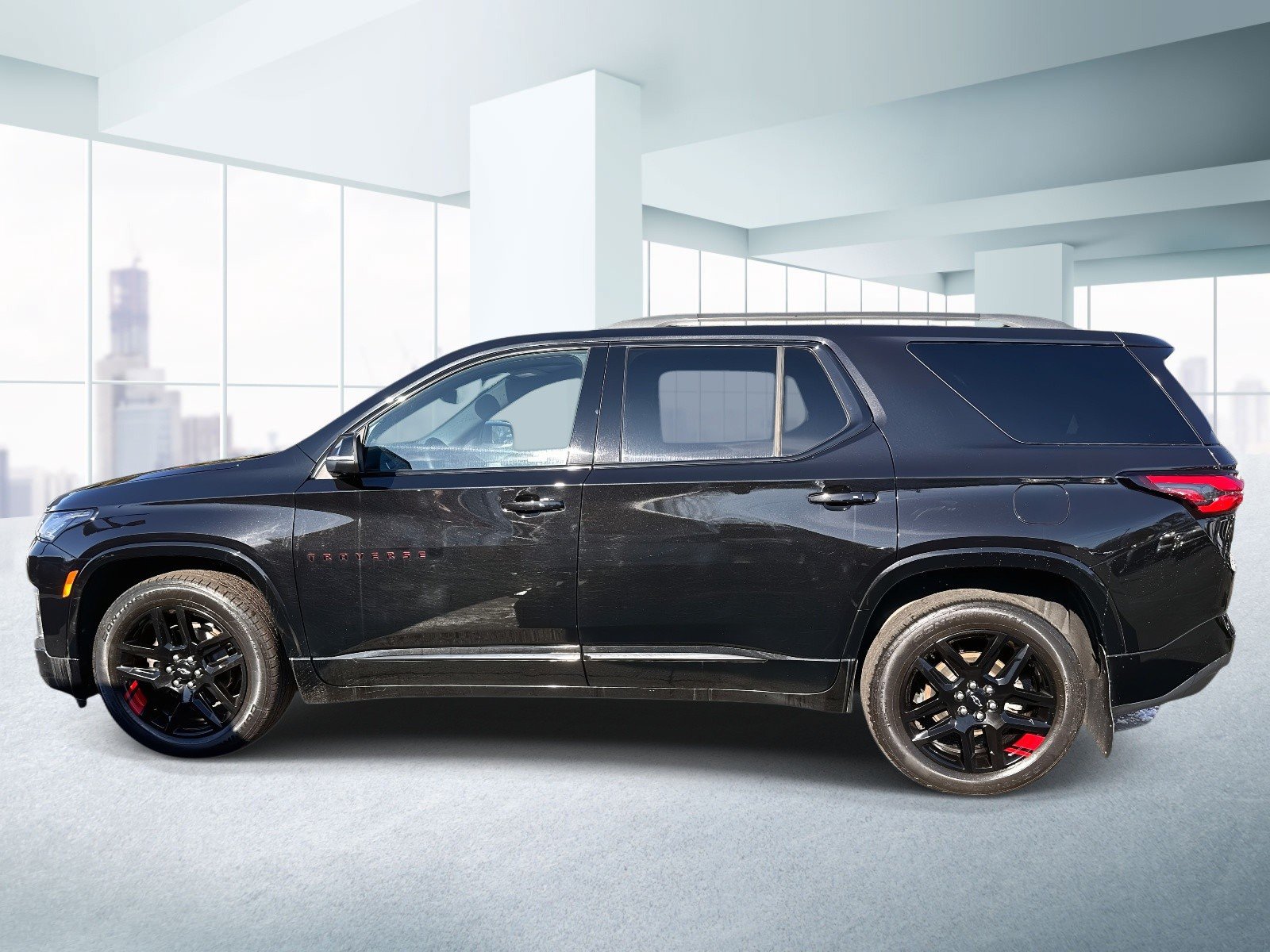 Used 2023 Chevrolet Traverse Premier w/ Redline Edition AWD/4WD image 2