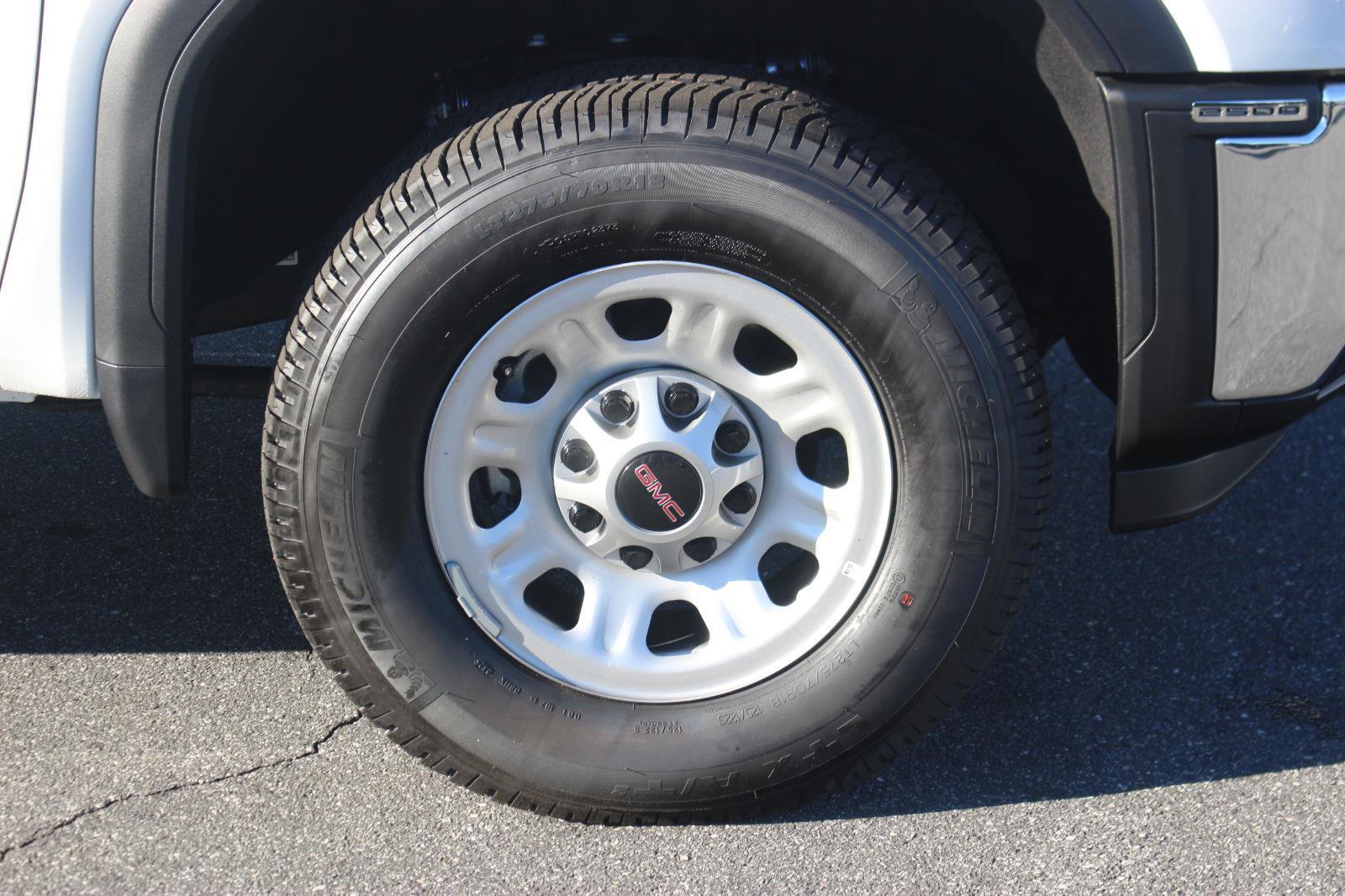 New 2025 GMC Sierra 2500 Pro w/ Convenience Package image 9