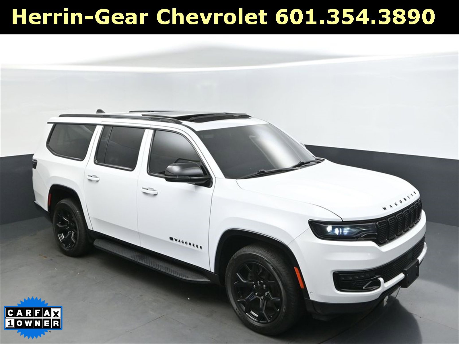 Used 2024 Jeep Wagoneer L Series II image 1