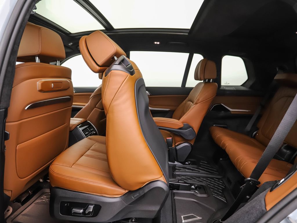 New 2026 BMW X7 xDrive40i w/ M Sport Package image 25