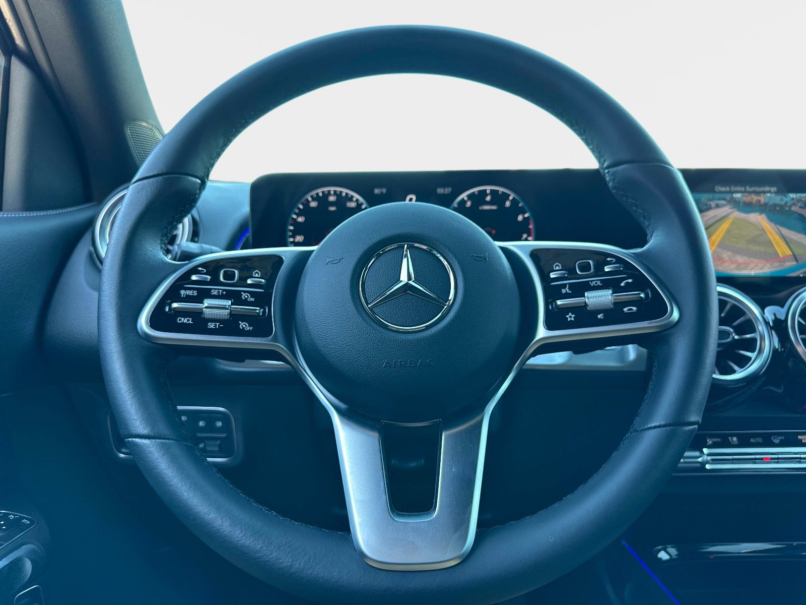 Certified 2022 Mercedes-Benz GLB 250 image 28