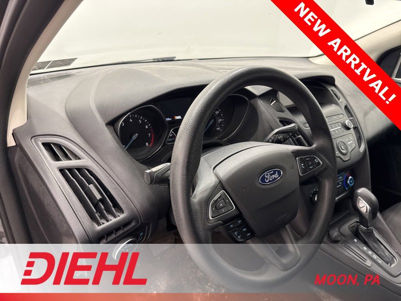 Used 2018 Ford Focus SE image 18