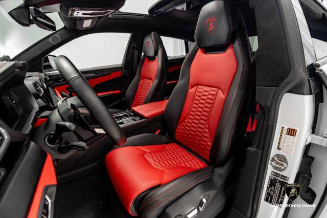 Used 2022 Lamborghini Urus image 35